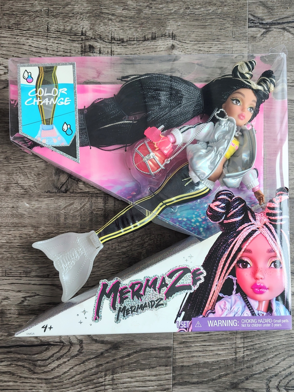 Mermaze Mermaidz Color Change Doll